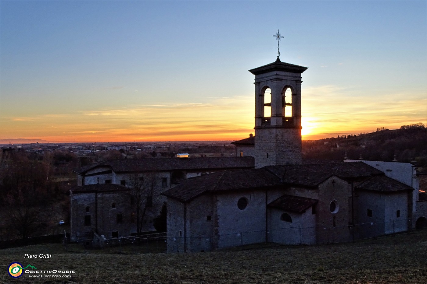 05 Tramonto all'ex Monastero di Astino.JPG